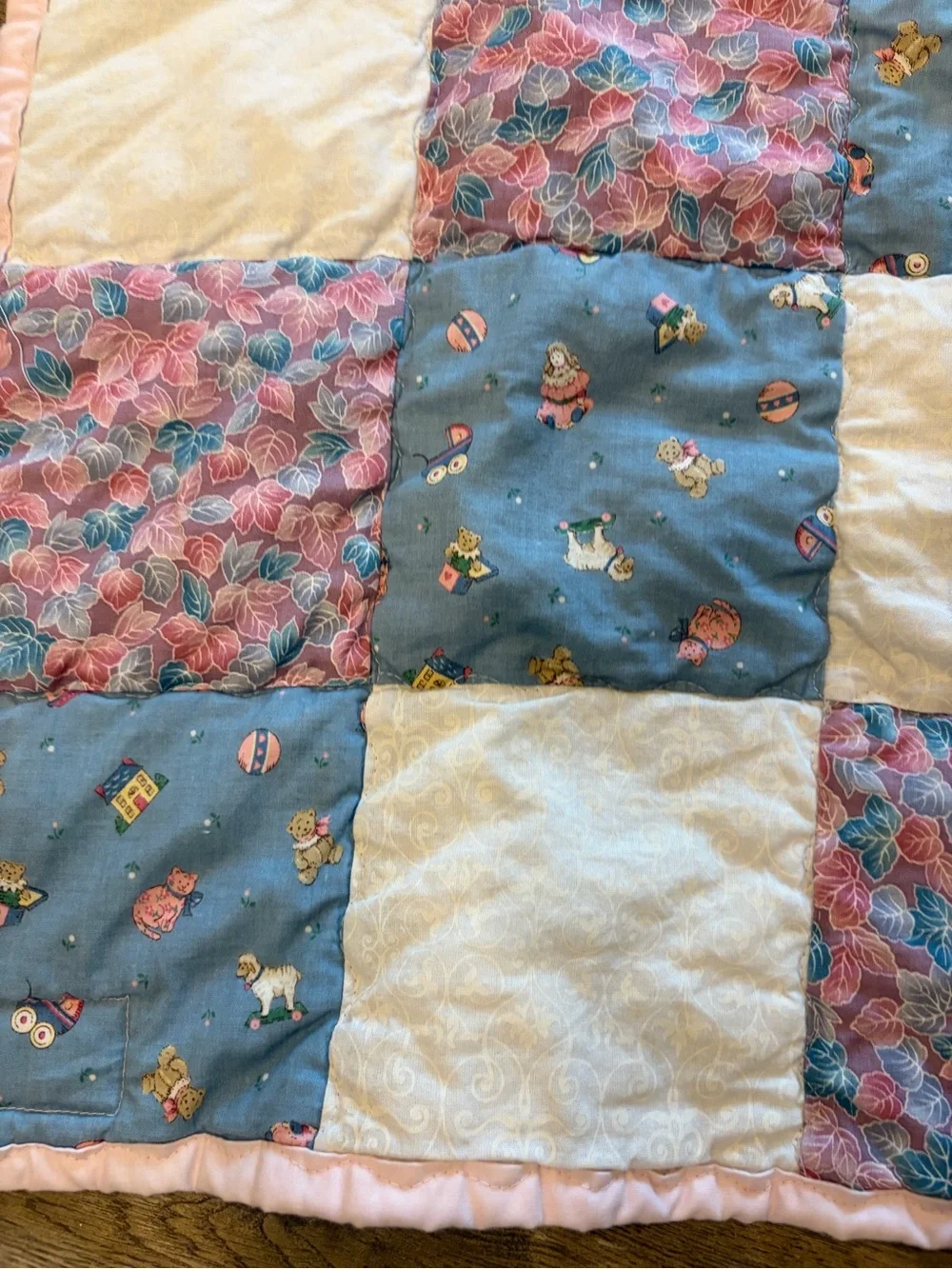 Quilt Handmade Patchwork AZ Blankets 4 kids Baby Quilt Pink blue Vintage 31 x 41